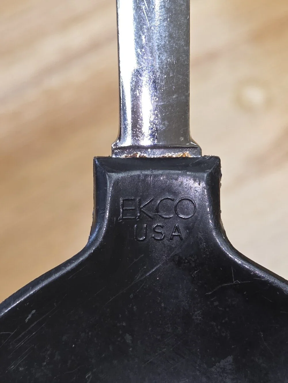 Vtg EKCO Black Nylon Slotted Serving Spoon Plastic Black Handle USA Corncob